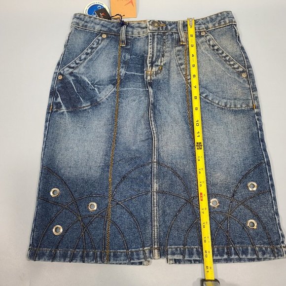 VIA DUTTUS 20" Brazilian Denim Blue Jean Skirt Womens Size 2 NWT - Picture 8 of 11